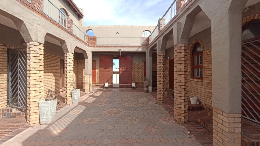 5 Bedroom Property for Sale in Parkersdorp Western Cape